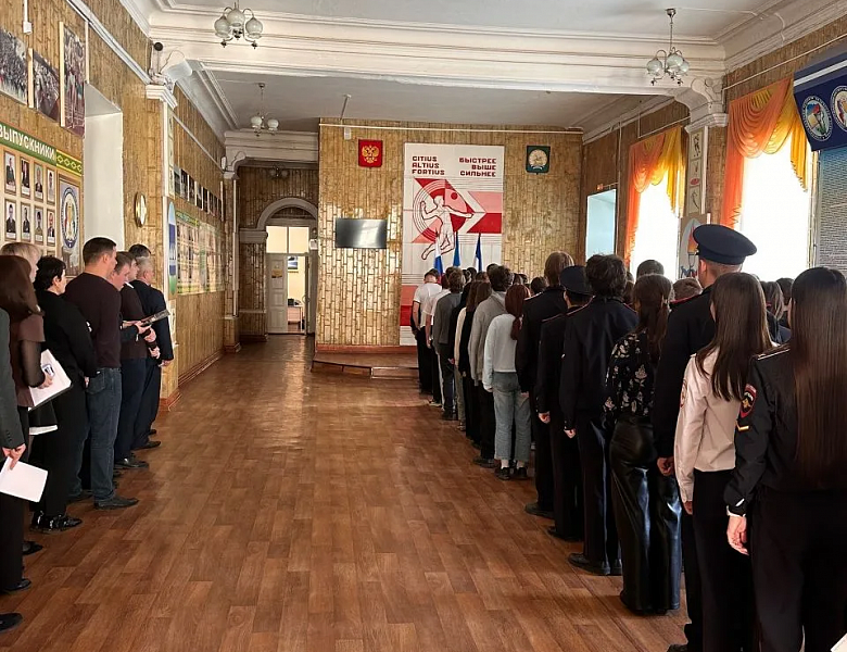Новая учебная неделя началась с такого заряда позитива и гордости! 