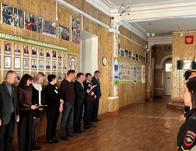 Новая учебная неделя началась с такого заряда позитива и гордости! 