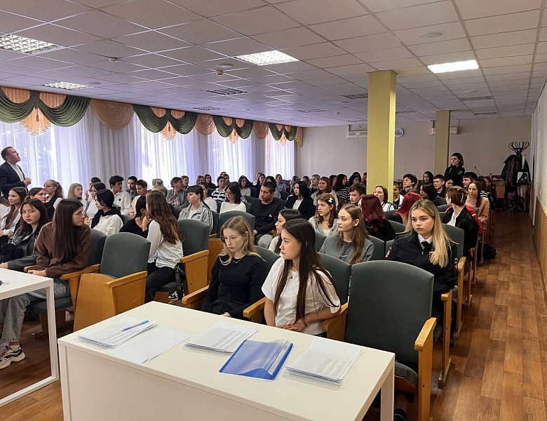 ПЕРВОЕ СОБРАНИЕ СТУДЕНЧЕСКОГО СОВЕТА СКФКУИС В НОВОМ УЧЕБНОМ ГОДУ